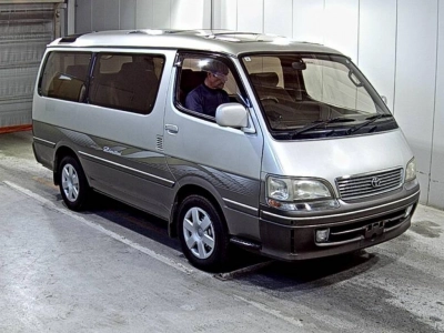 TOYOTA HIACE WAGON