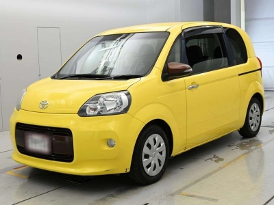 TOYOTA PORTE