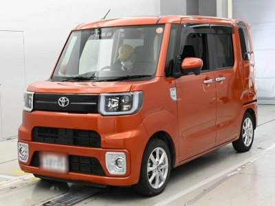 TOYOTA PIXIS MEGA