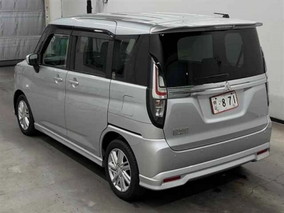 MITSUBISHI DELICA D:2