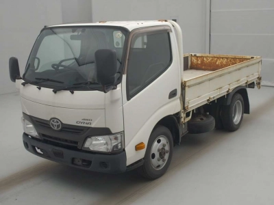 TOYOTA DYNA TRUCK