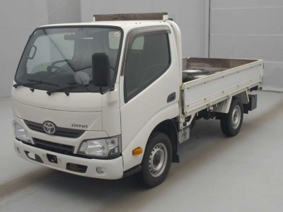 TOYOTA DYNA TRUCK