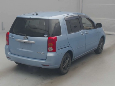 TOYOTA RAUM