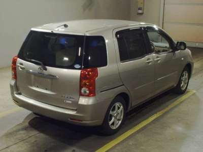 TOYOTA RAUM
