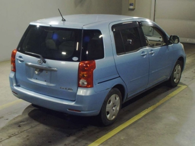 TOYOTA RAUM
