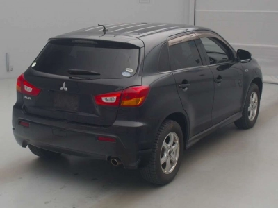 MITSUBISHI RVR