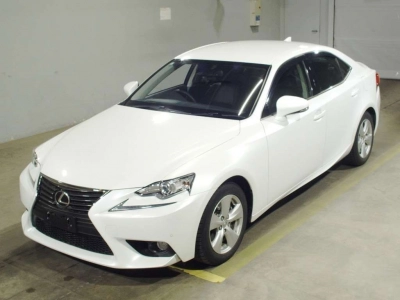 LEXUS IS