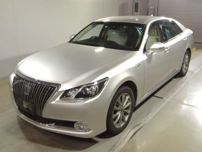 TOYOTA CROWN MAJESTA