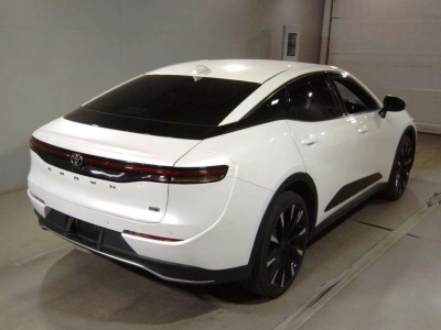 TOYOTA CROWN CROSSOVER