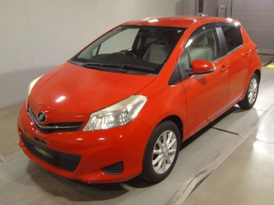TOYOTA VITZ