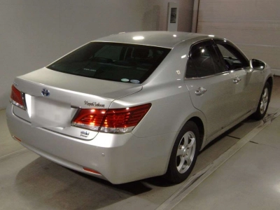 TOYOTA CROWN HYBRID