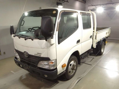 TOYOTA DYNA TRUCK