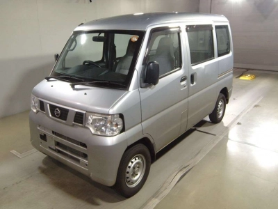 NISSAN NV100 CLIPPER