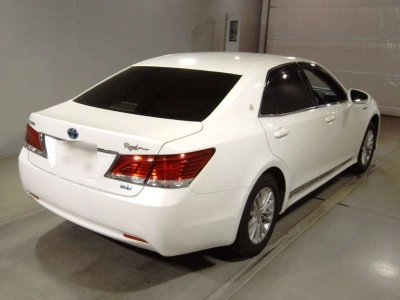TOYOTA CROWN HYBRID