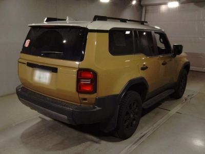 TOYOTA LAND CRUISER 250