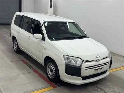 MAZDA FAMILIA VAN