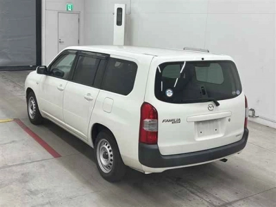 MAZDA FAMILIA VAN