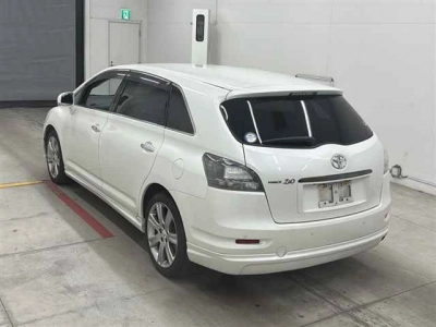 TOYOTA MARK X ZIO