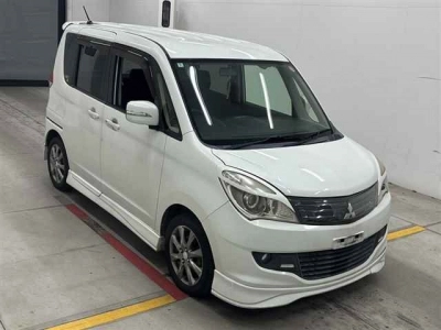 MITSUBISHI DELICA D:2