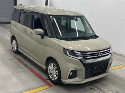 MITSUBISHI DELICA D:2
