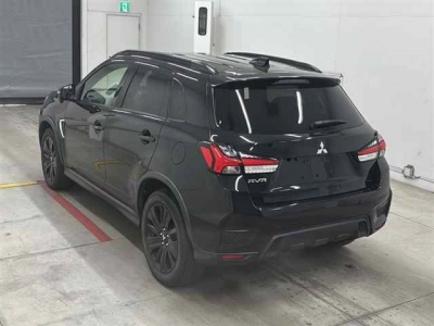 MITSUBISHI RVR