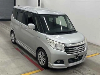 MITSUBISHI DELICA D:2