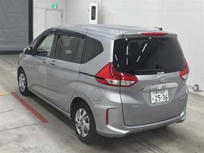 HONDA FREED HYBRID