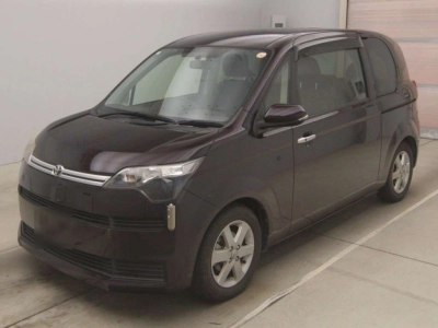 TOYOTA RUSH