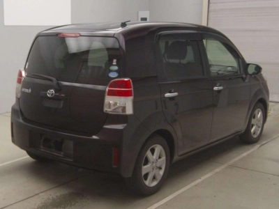 TOYOTA RUSH