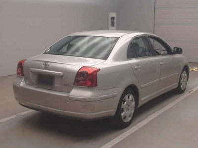 TOYOTA AVENSIS SEDAN