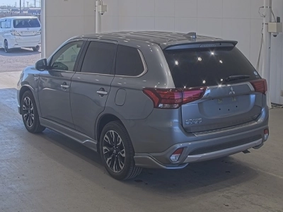 MITSUBISHI OUTLANDER PHEV