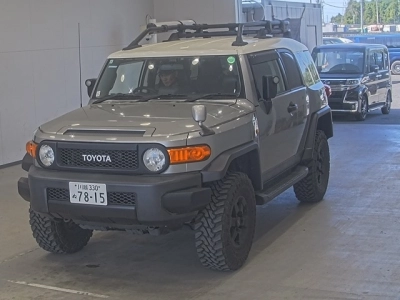 TOYOTA FJ CRUISER