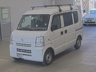 NISSAN NV100 CLIPPER