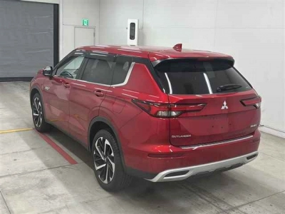 MITSUBISHI OUTLANDER PHEV
