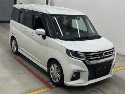 MITSUBISHI DELICA D:2