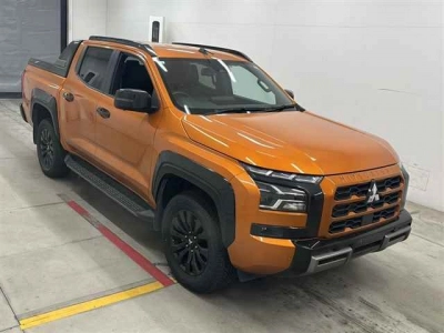 MITSUBISHI TRITON