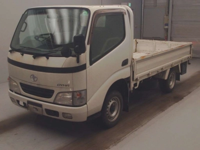 TOYOTA DYNA TRUCK