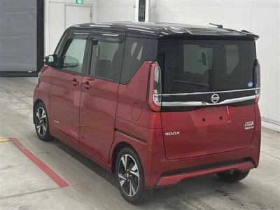 NISSAN ROOX