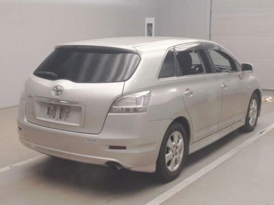 TOYOTA MARK X ZIO