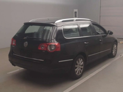 VOLKSWAGEN PASSAT VARIANT