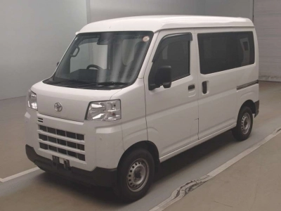 TOYOTA PIXIS VAN