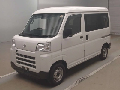 TOYOTA PIXIS VAN