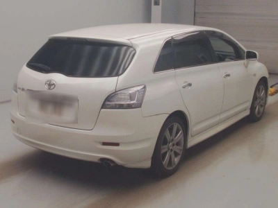 TOYOTA MARK X ZIO