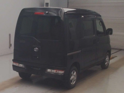 TOYOTA PIXIS VAN