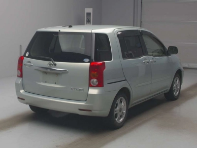 TOYOTA RAUM