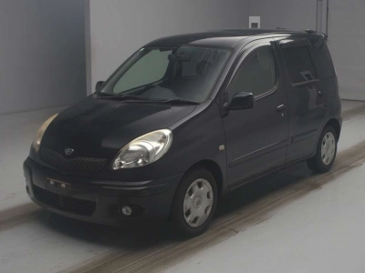TOYOTA FUN CARGO