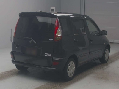 TOYOTA FUN CARGO
