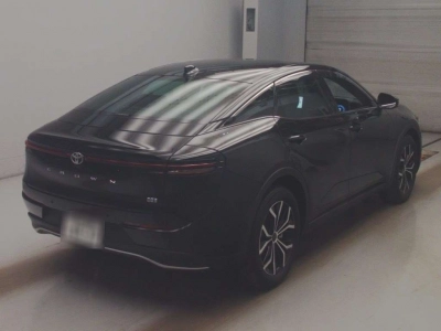 TOYOTA CROWN CROSSOVER