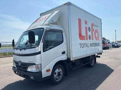 TOYOTA DYNA TRUCK