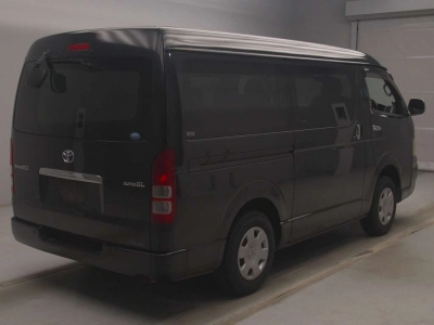 TOYOTA REGIUS VAN
